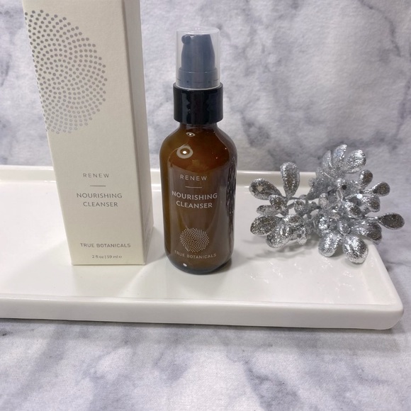 True Botanicals Renew Nourishing Cleanser, Soft, Deep, NEW - Travel Size 59 ml